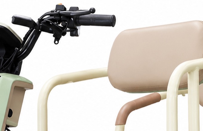 MOVO C6 detail Brand Panel