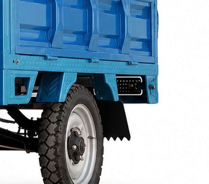 MOVO Passenger-Cargo detail Rear Wheel